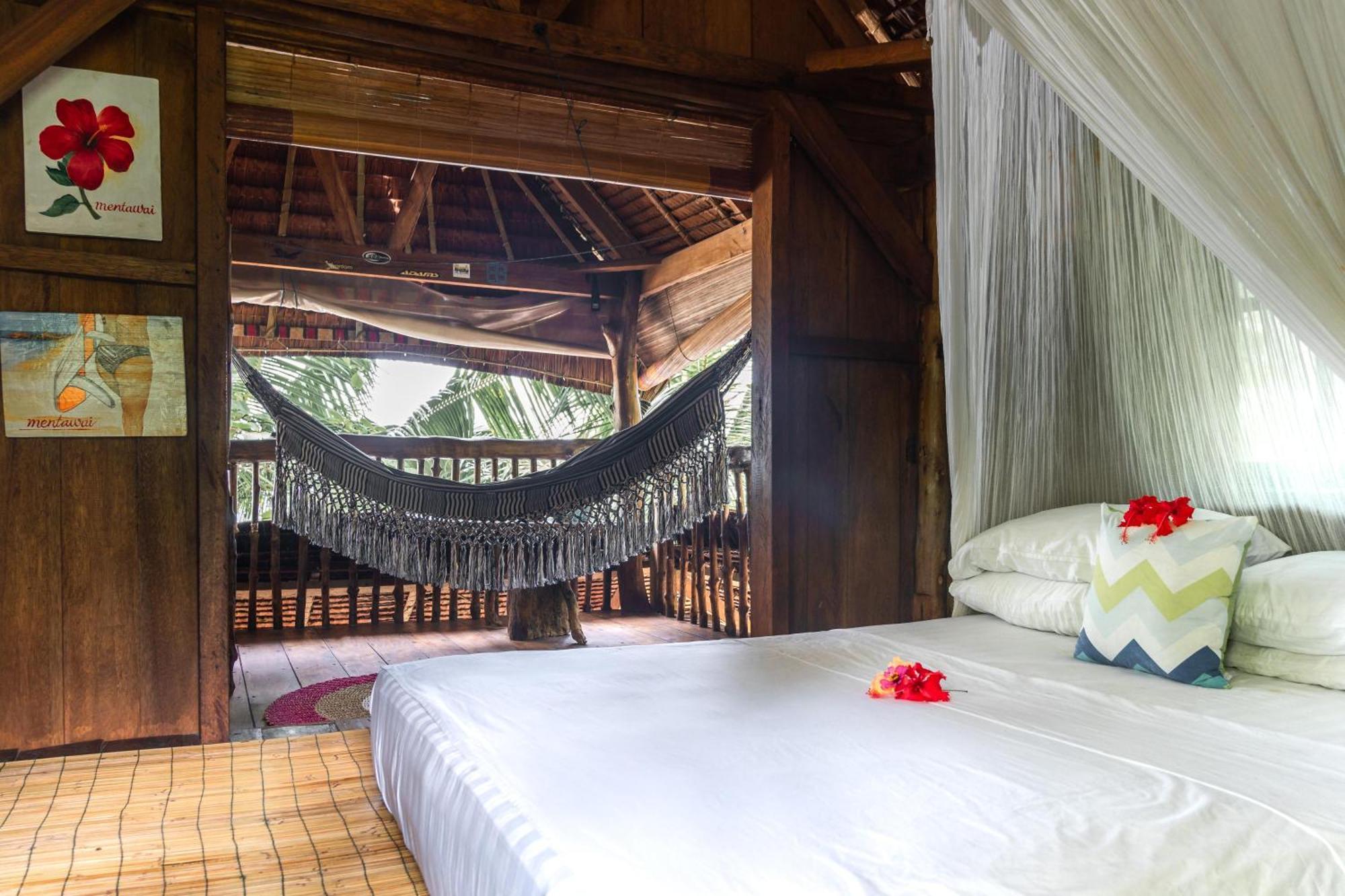 Hotel Mentawai Surf Camp Muarasiberut Exterior foto